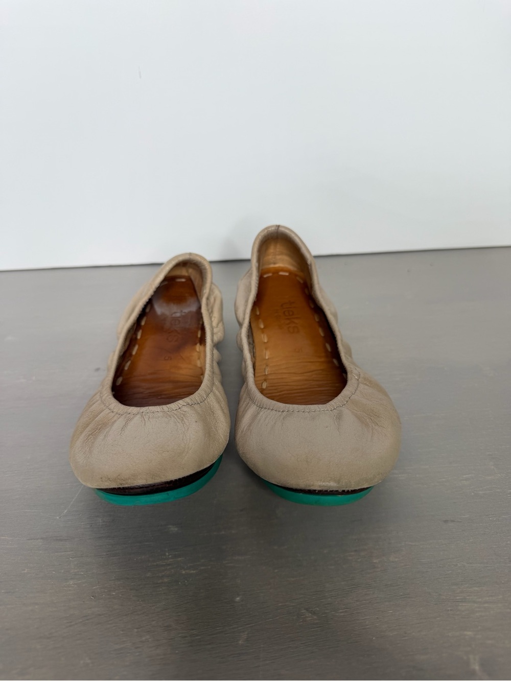 Tieks By Gavrieli Leather Ballet Flats Womens Sz 5 Taupe Beige Neutral - Picture 3 of 7